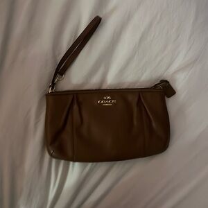 Coach Colette Leather Wristlet Clutch - Brown